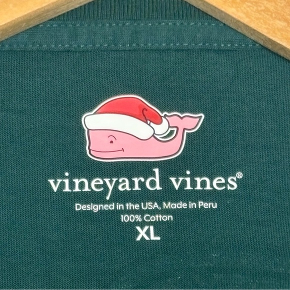 Vineyard Vines Santa Whale Long-Sleeve Pocket T-Shirt-Dark Green-Men Size XL - Picture 6 of 8